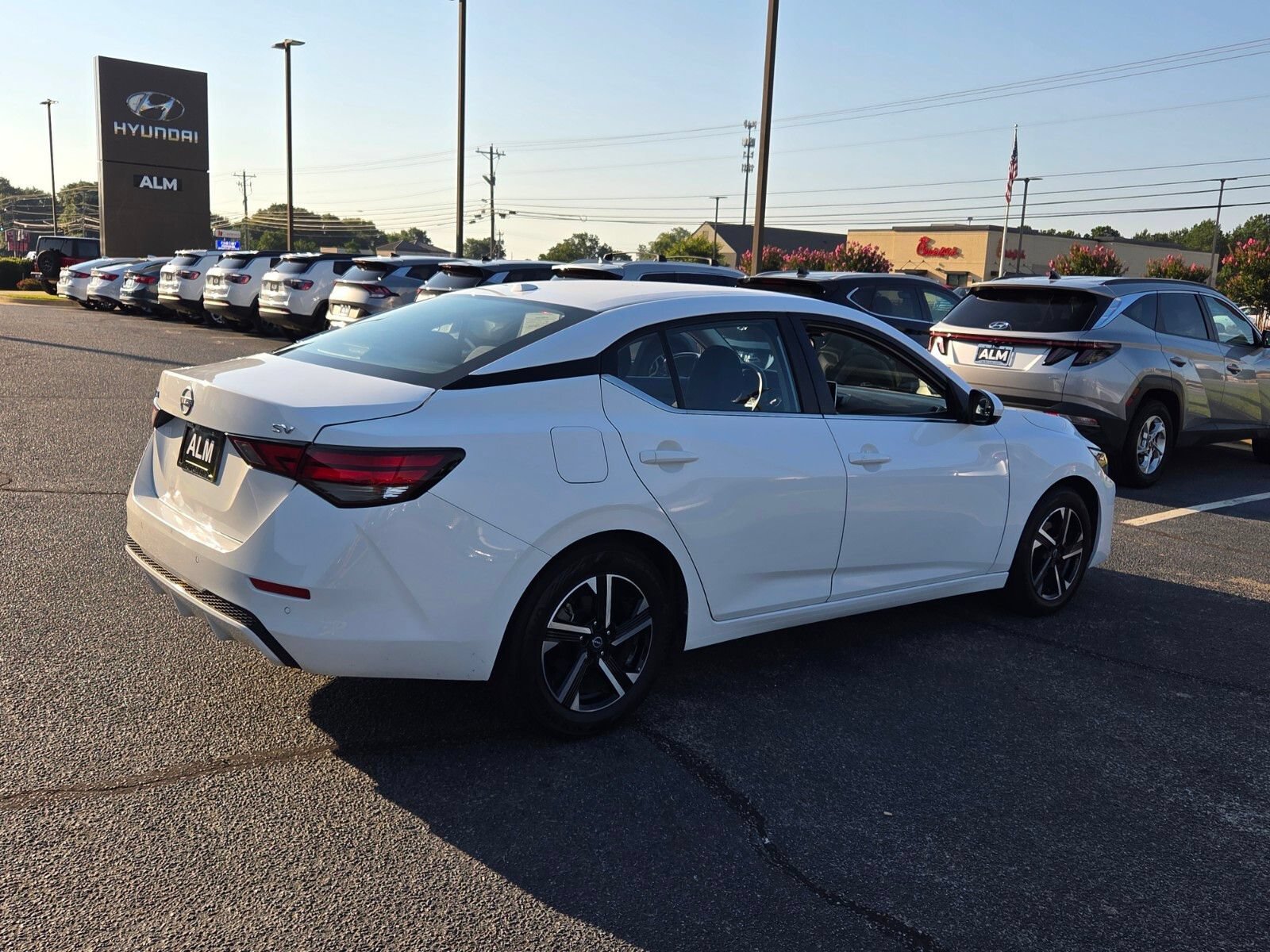 Used 2024 Nissan Sentra SV FWD image 14