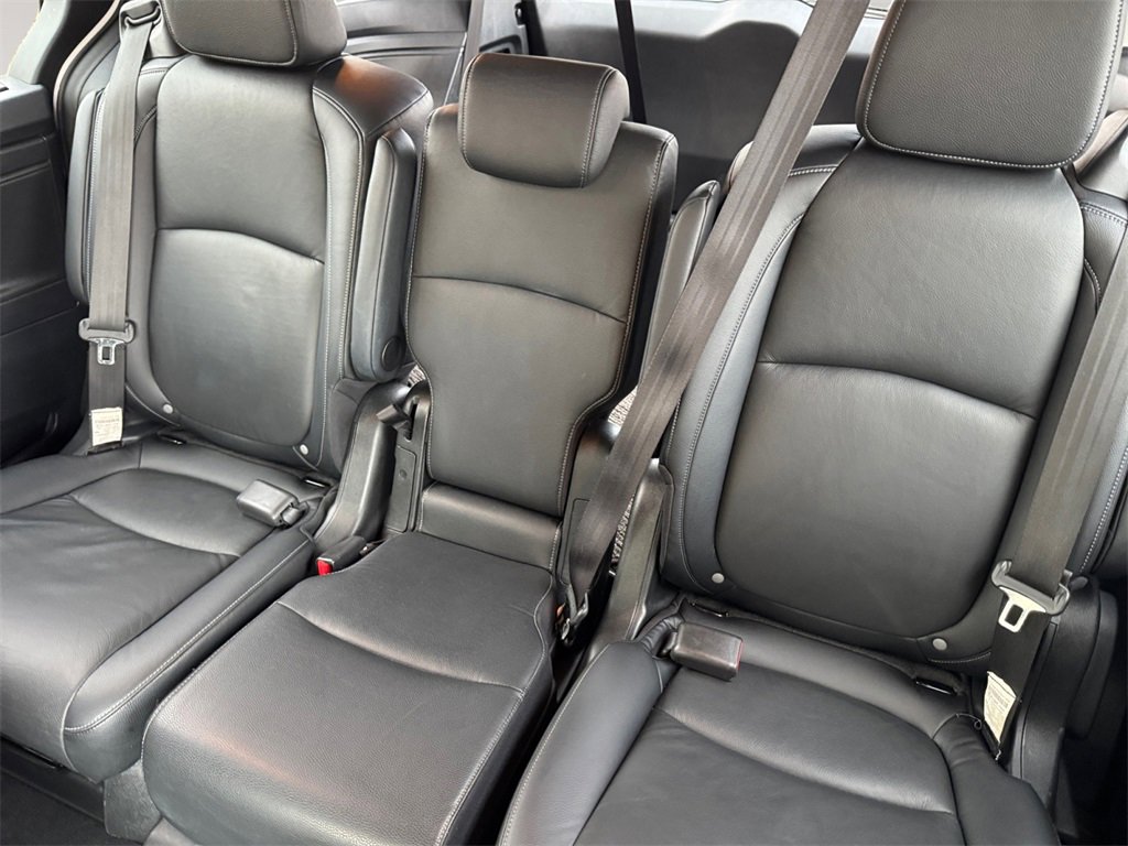 Used 2023 Honda Odyssey Touring image 13
