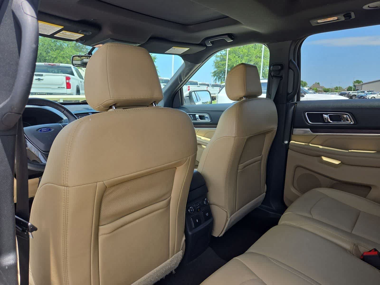 Used 2017 Ford Explorer Limited FWD image 17