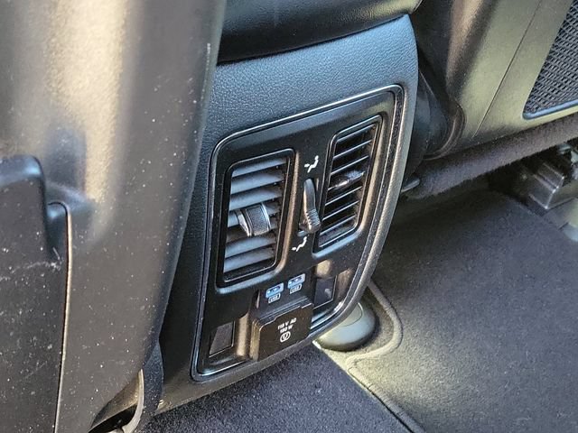 Used 2019 Jeep Grand Cherokee Limited AWD/4WD image 24