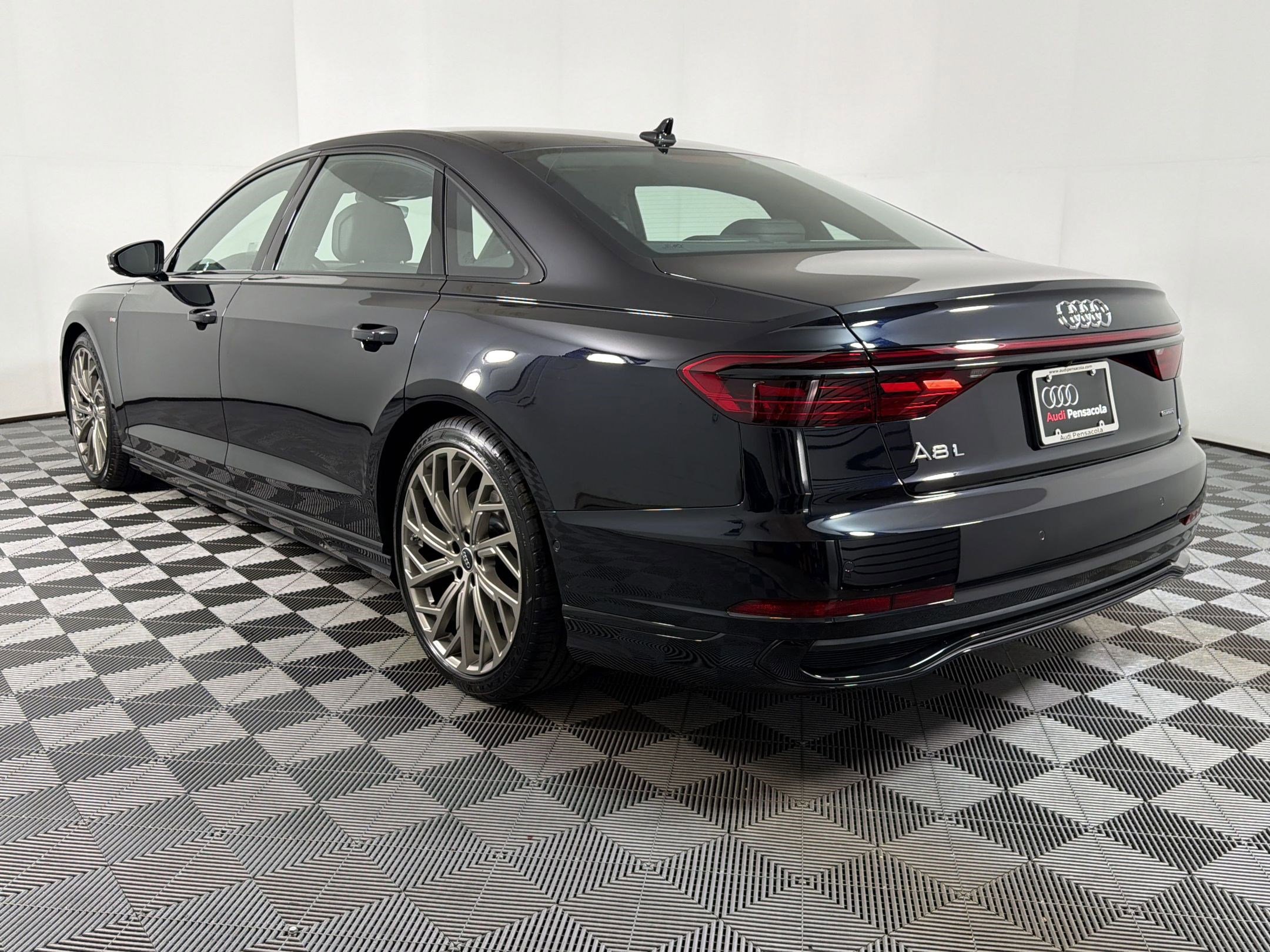 New 2026 Audi A8 L 3.0T AWD/4WD image 2