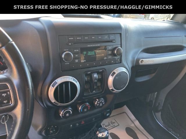 Used 2017 Jeep Wrangler Unlimited Sahara image 18