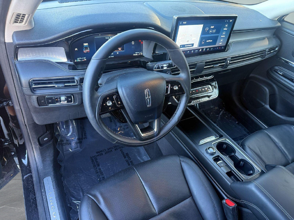Certified 2023 Lincoln Corsair AWD w/ Equipment Group 101A image 11