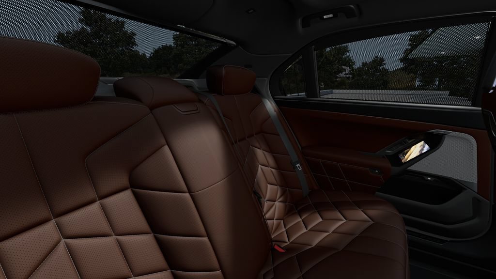 New 2027 BMW 740i xDrive w/ Executive Package AWD/4WD image 12