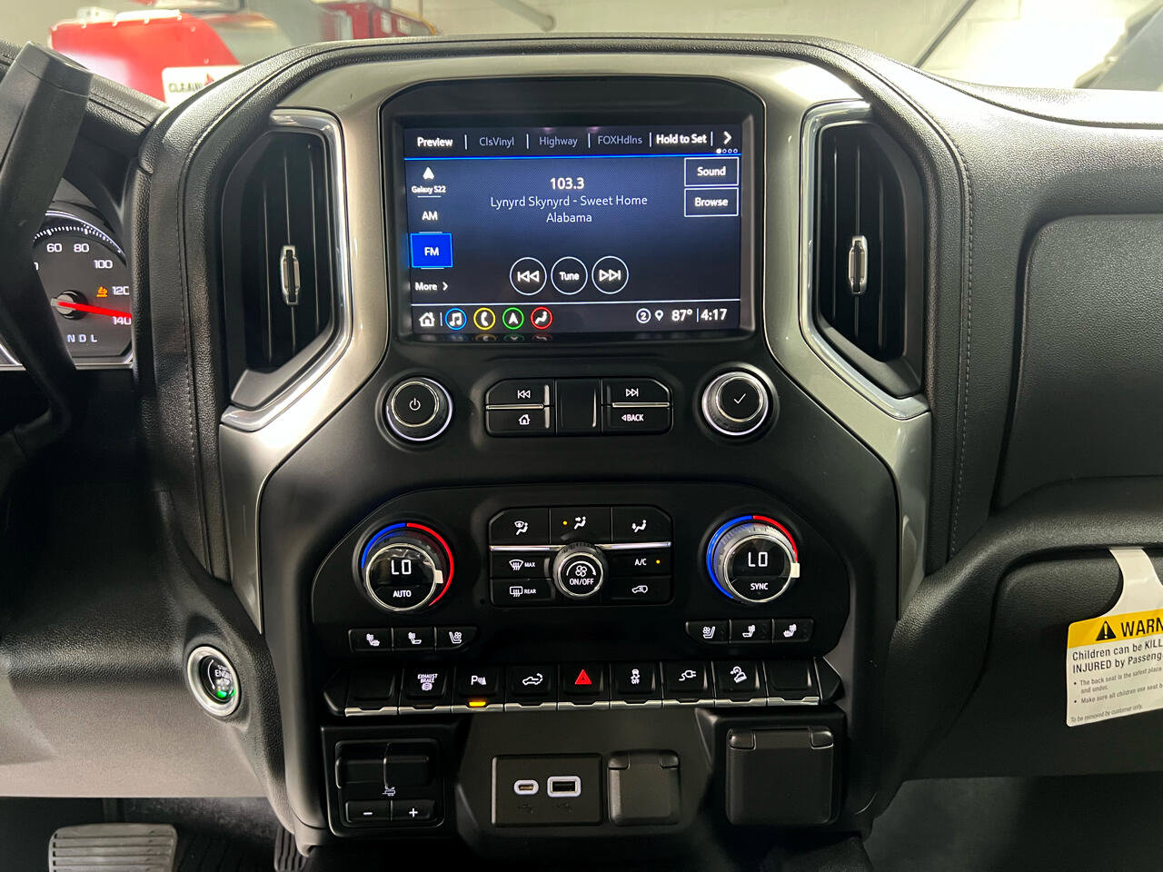Used 2022 Chevrolet Silverado 3500 LTZ image 22