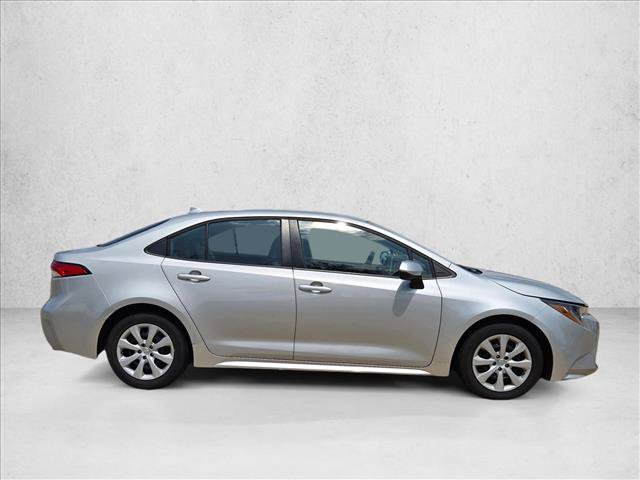 Used 2021 Toyota Corolla LE FWD image 4