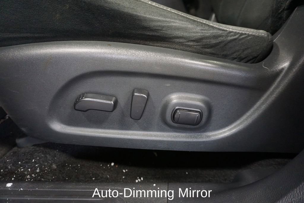 Used 2017 Nissan Murano SV image 16