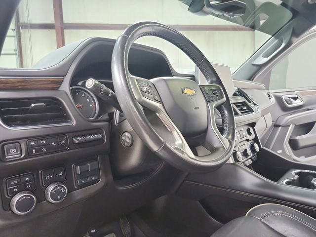 Used 2021 Chevrolet Suburban Premier w/ Premium Package AWD/4WD image 18