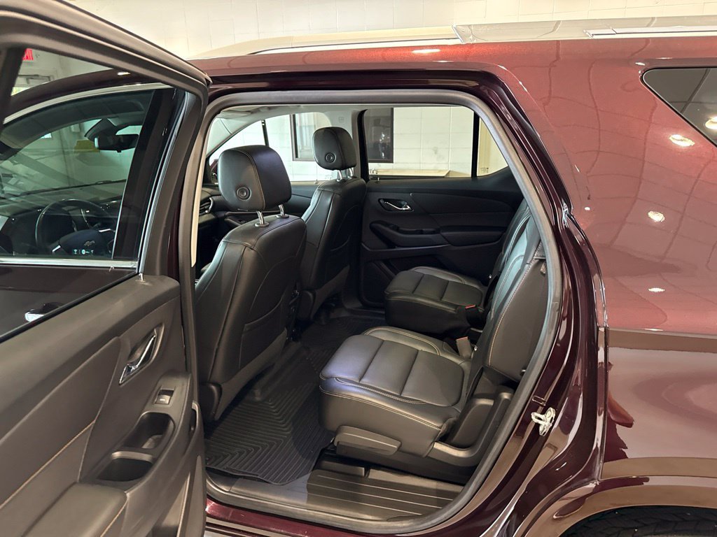 Used 2018 Chevrolet Traverse Premier AWD/4WD image 21