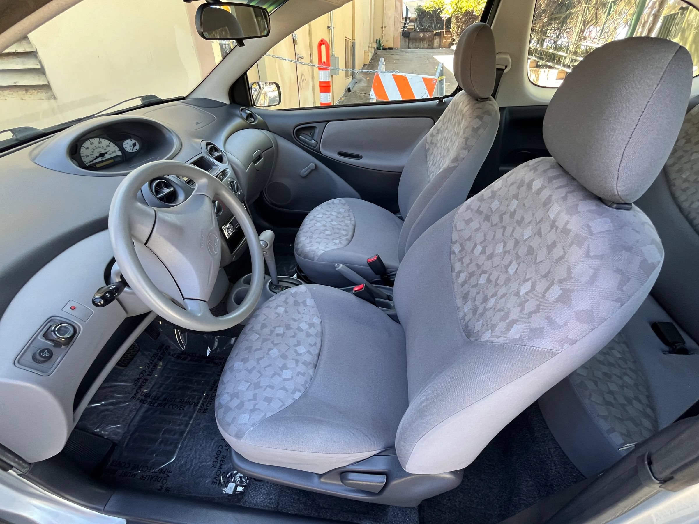 Used 2001 Toyota Echo Coupe FWD image 9