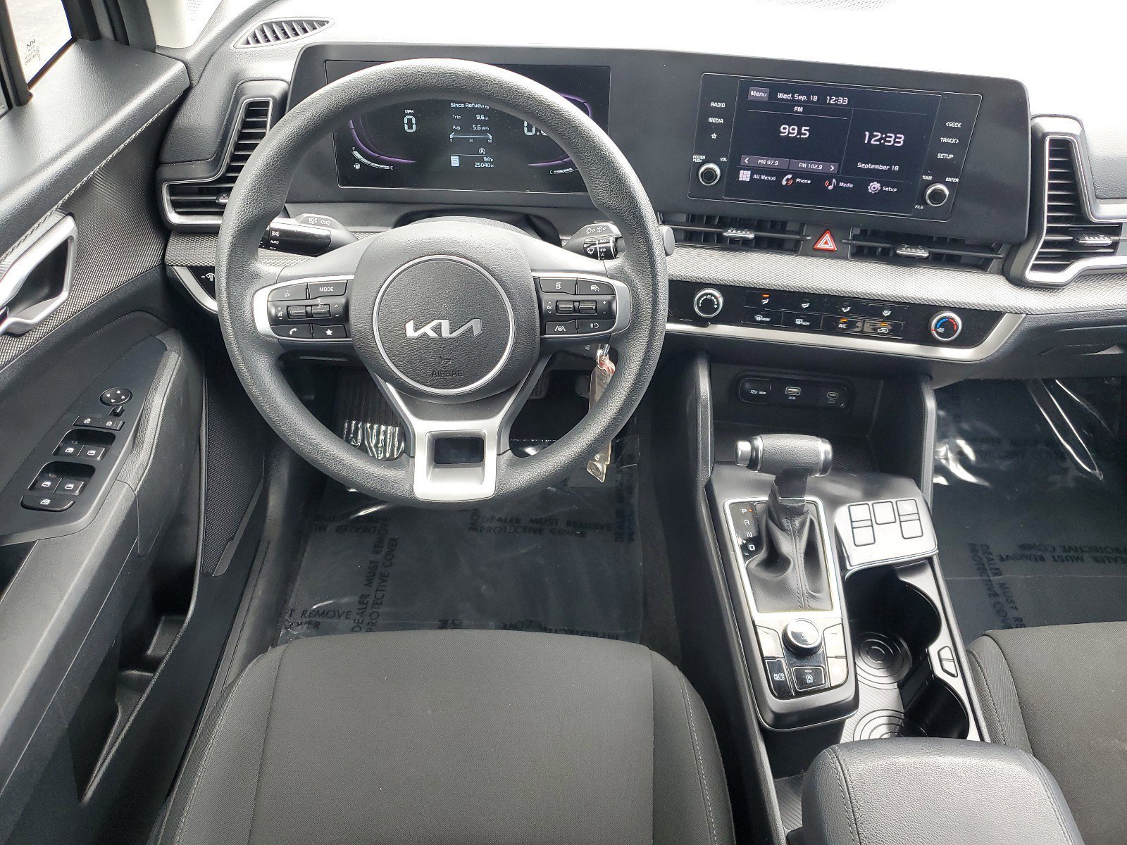 Used 2023 Kia Sportage LX image 16