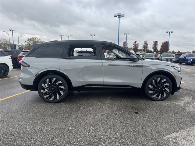 New 2026 Lincoln Nautilus Reserve image 11