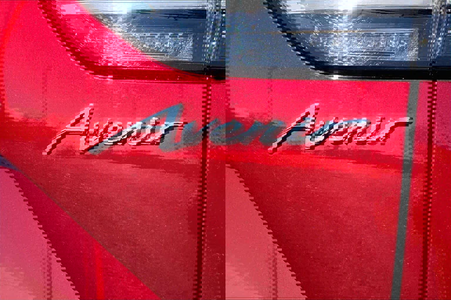 Used 2023 Buick Envision Avenir image 10