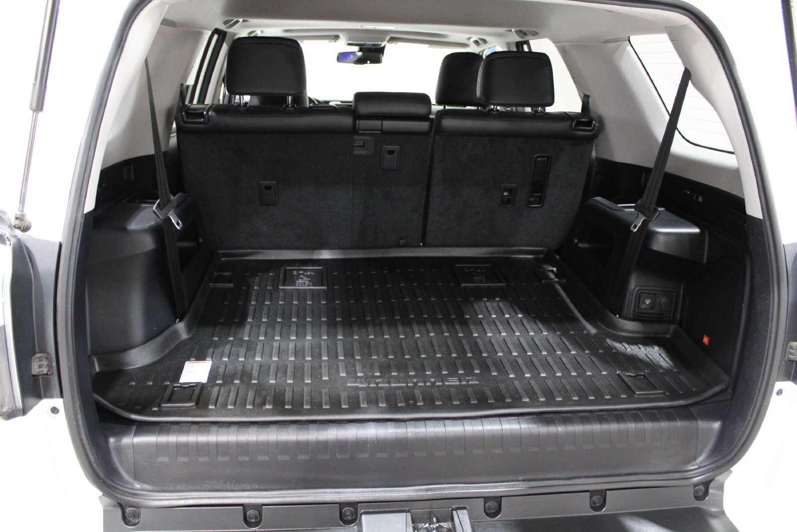 Used 2023 Toyota 4Runner Limited AWD/4WD image 10