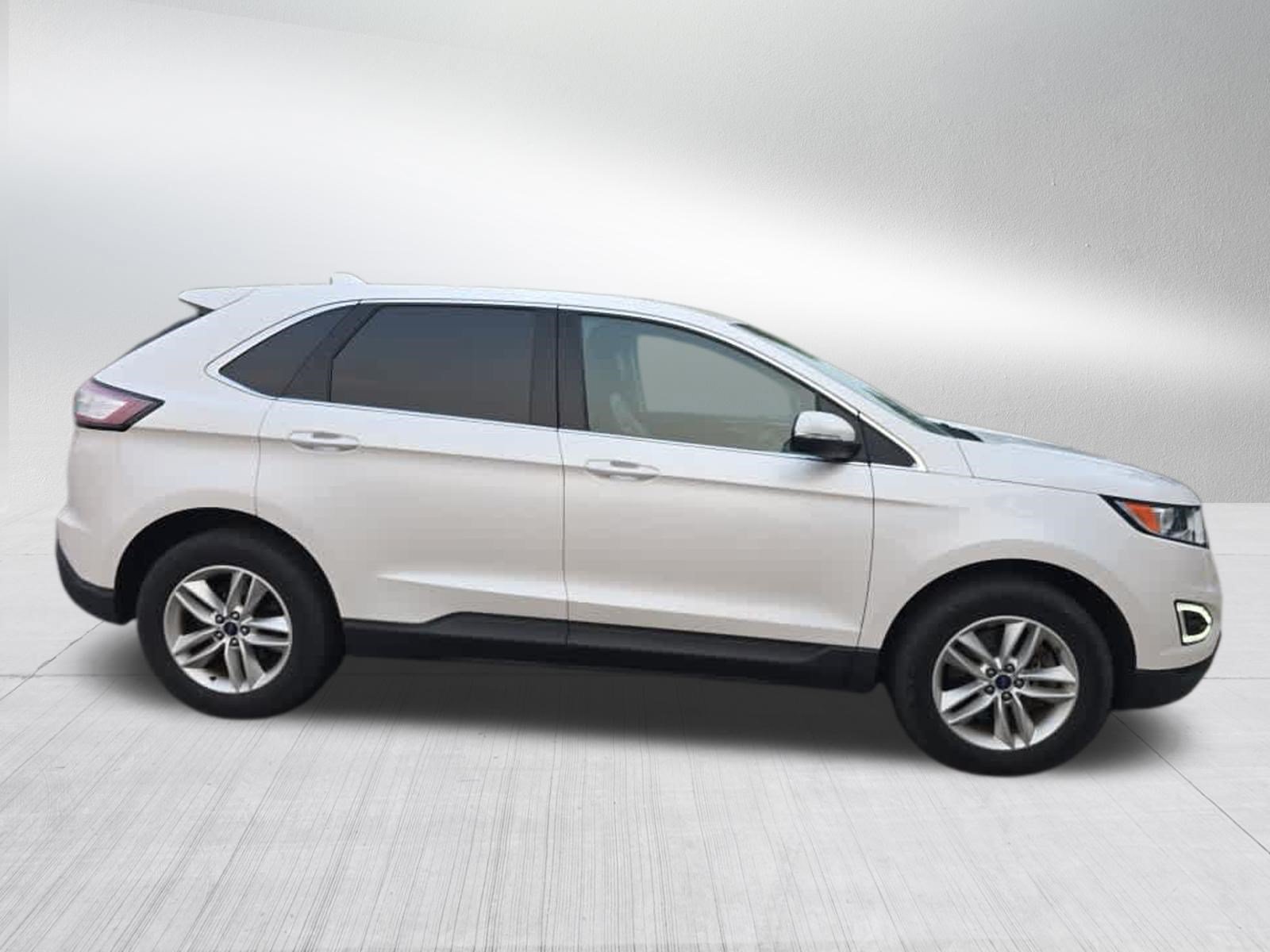 Used 2016 Ford Edge SEL w/ Equipment Group 201A AWD/4WD image 4