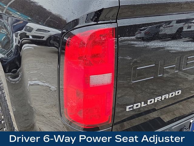 Used 2022 Chevrolet Colorado Z71 w/ Z71 Midnight Edition image 13