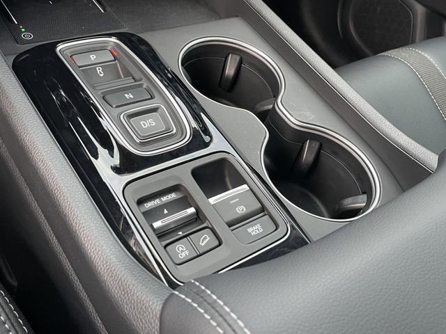 New 2025 Honda Pilot Touring image 21