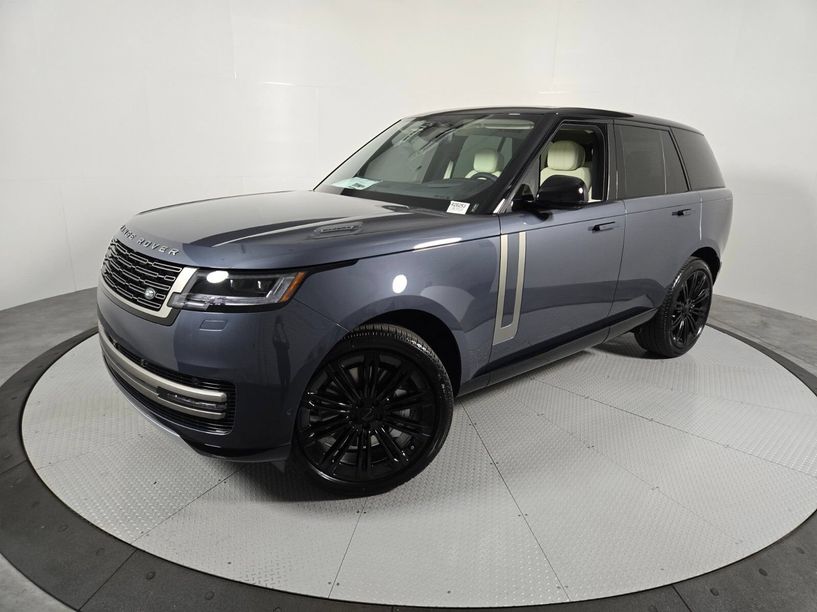 New 2026 Land Rover Range Rover SE