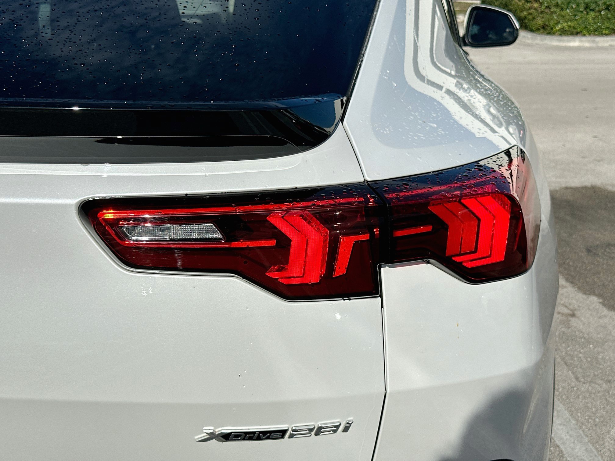 Certified 2025 BMW X2 xDrive28i AWD/4WD image 30