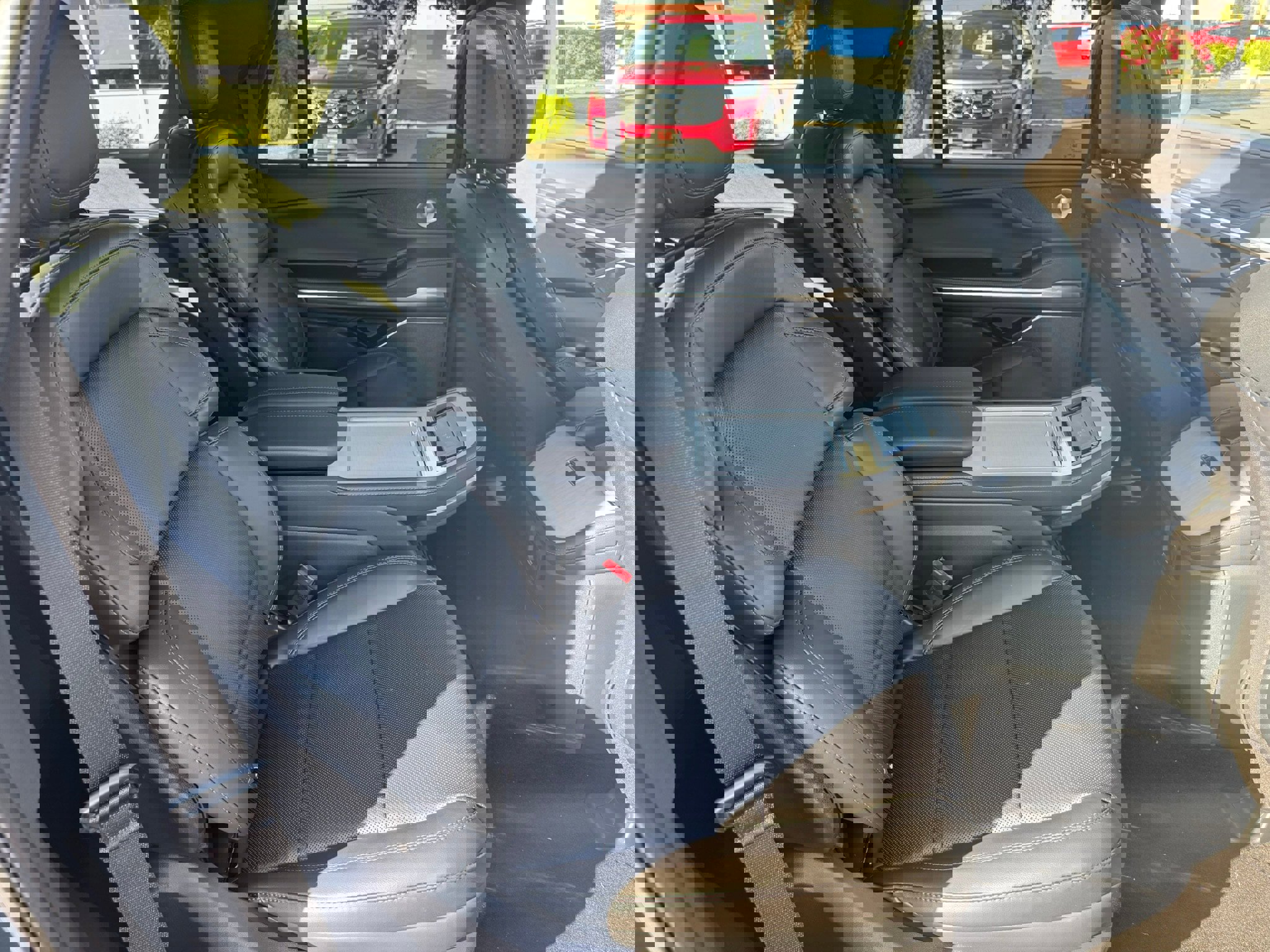 New 2025 Lincoln Navigator Reserve w/ Jet Appearance Package image 30