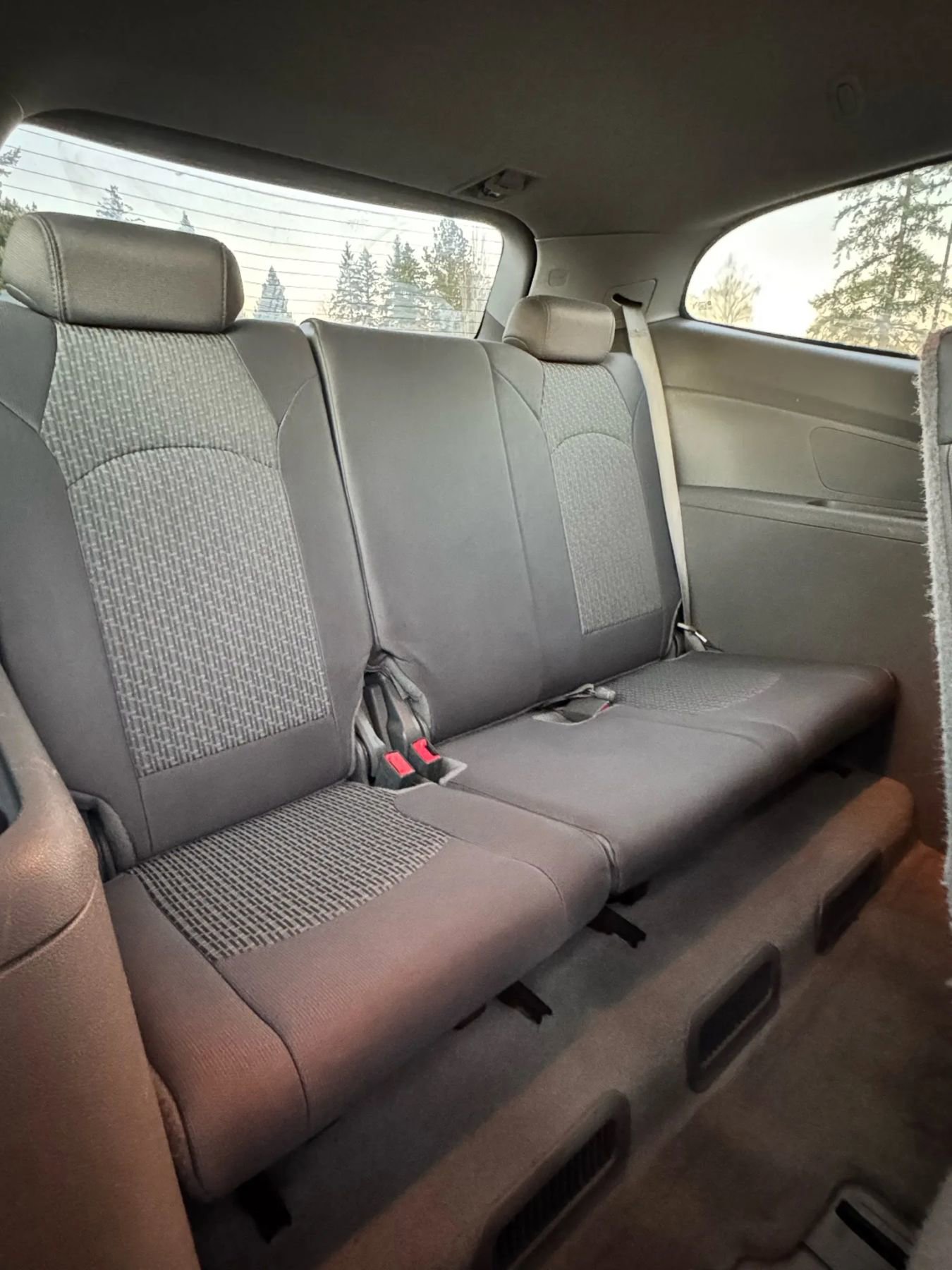 Used 2012 Chevrolet Traverse LT image 9