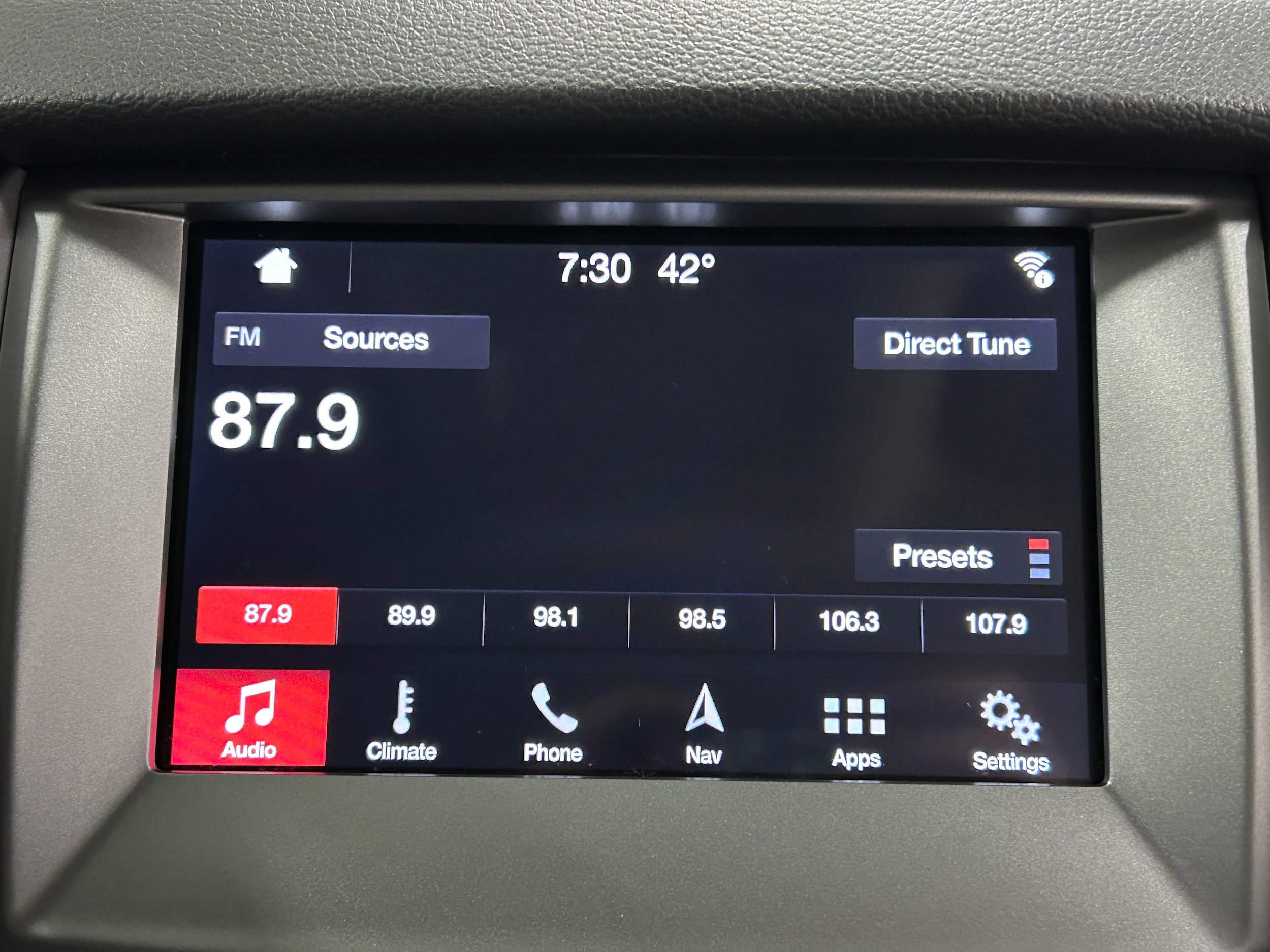 Used 2019 Ford Ranger XLT w/ Equipment Group 301A Mid image 5