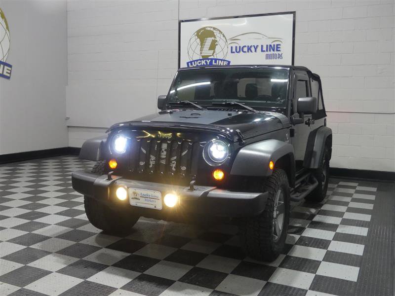 Used 2011 Jeep Wrangler Rubicon w/ Call of Duty Group image 4