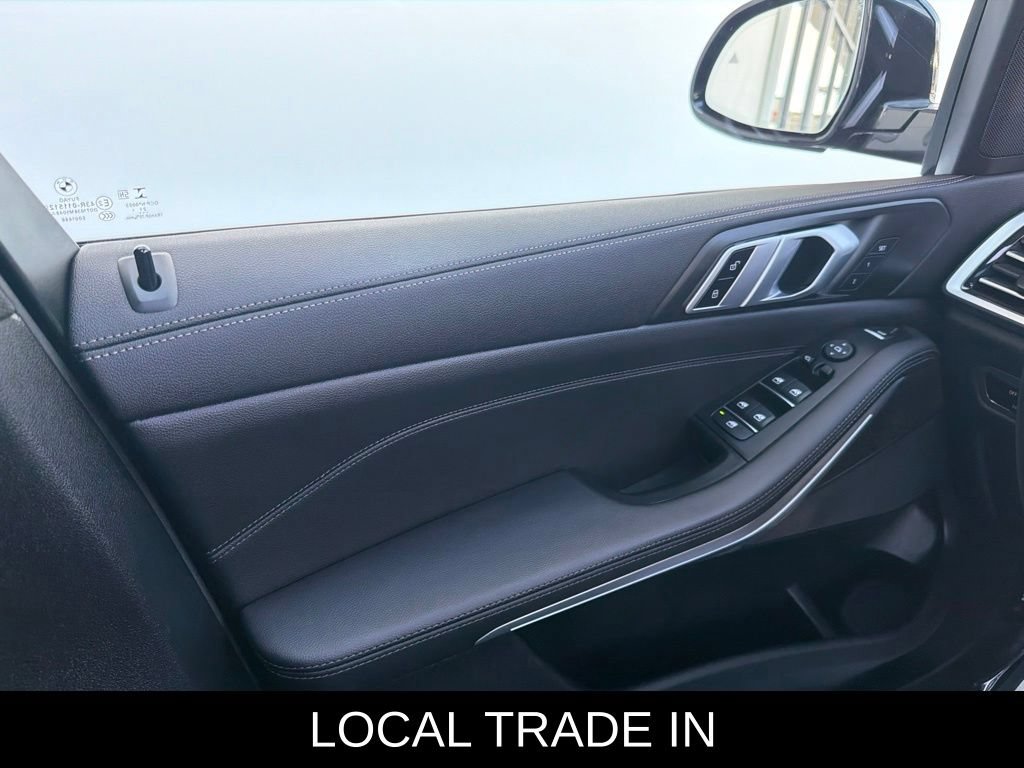 Used 2022 BMW X5 xDrive40i w/ M Sport Package AWD/4WD image 29
