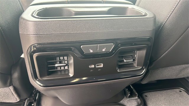 Used 2024 GMC Sierra 1500 AT4 w/ Technology Package image 23