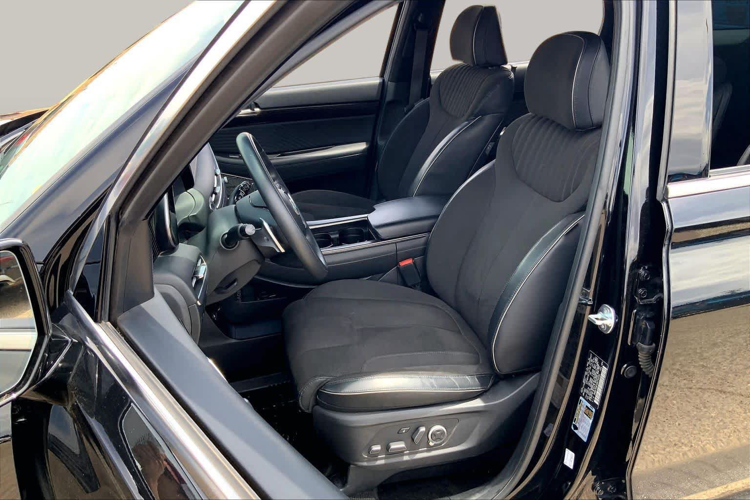 Used 2024 Hyundai Palisade Calligraphy AWD/4WD image 8