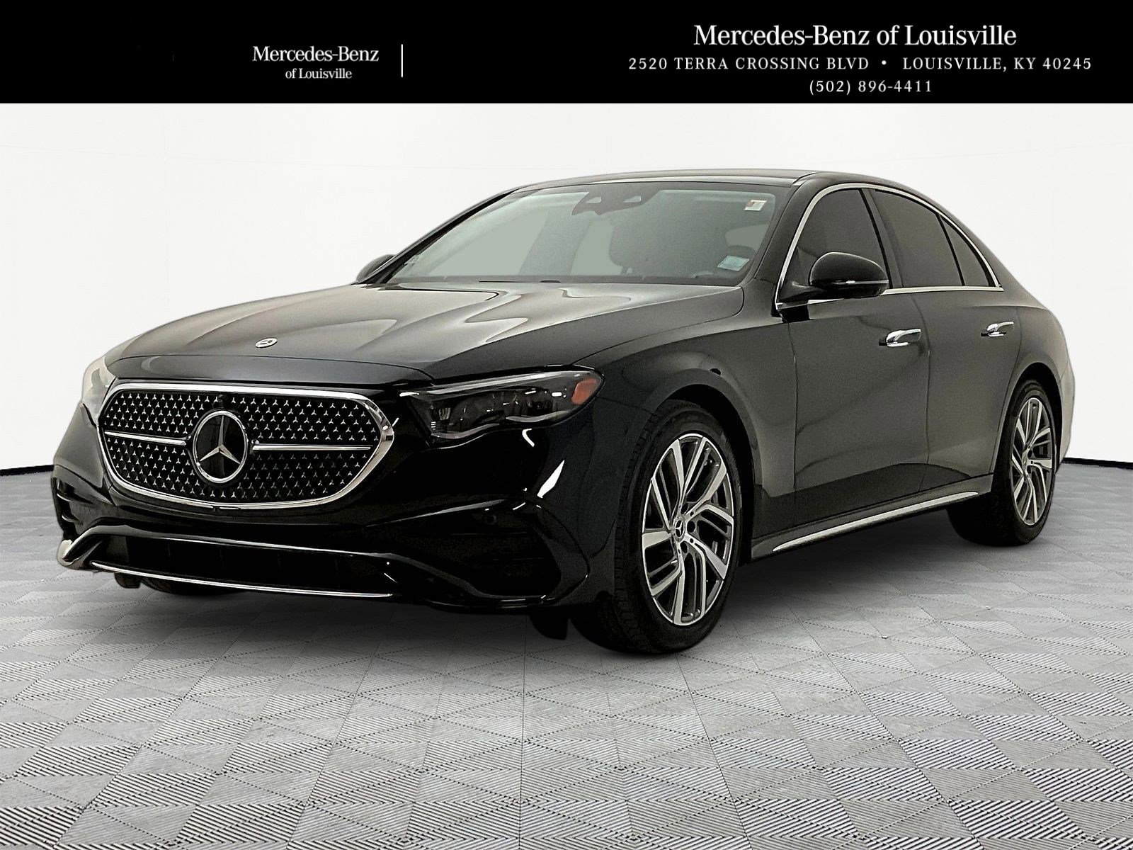Used 2024 Mercedes-Benz E 350 4MATIC Sedan image 1