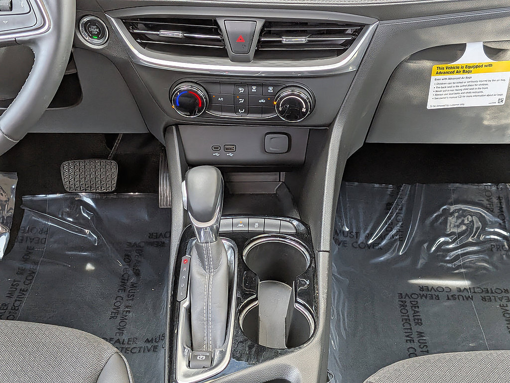 Certified 2024 Buick Encore GX Preferred FWD image 17