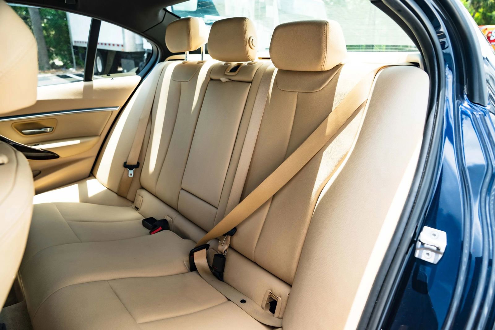 Used 2016 BMW 328i Sedan RWD image 14