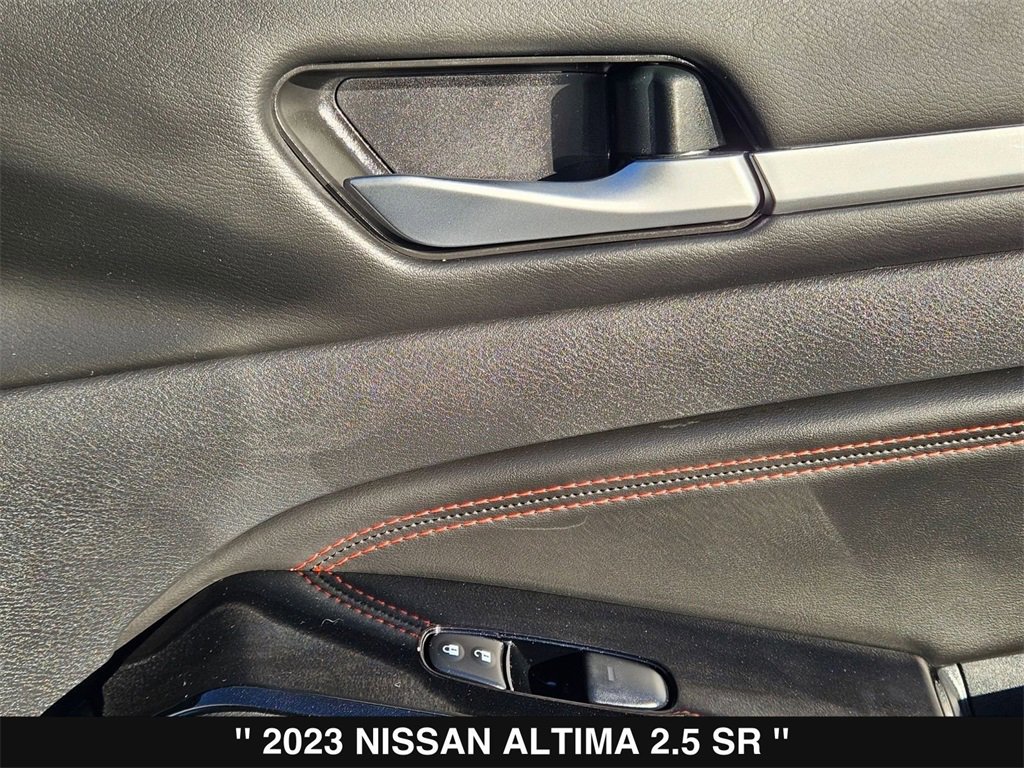 Used 2023 Nissan Altima 2.5 SR image 32