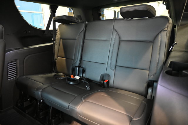 New 2026 GMC Yukon XL Denali w/ Denali Reserve Package AWD/4WD image 14
