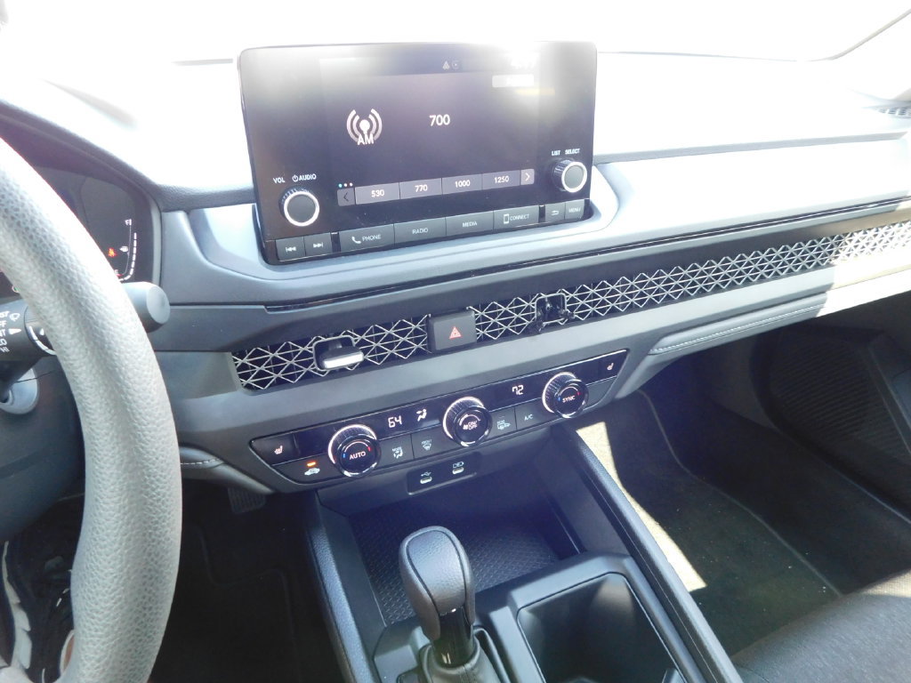 Used 2025 Honda Accord SE image 30