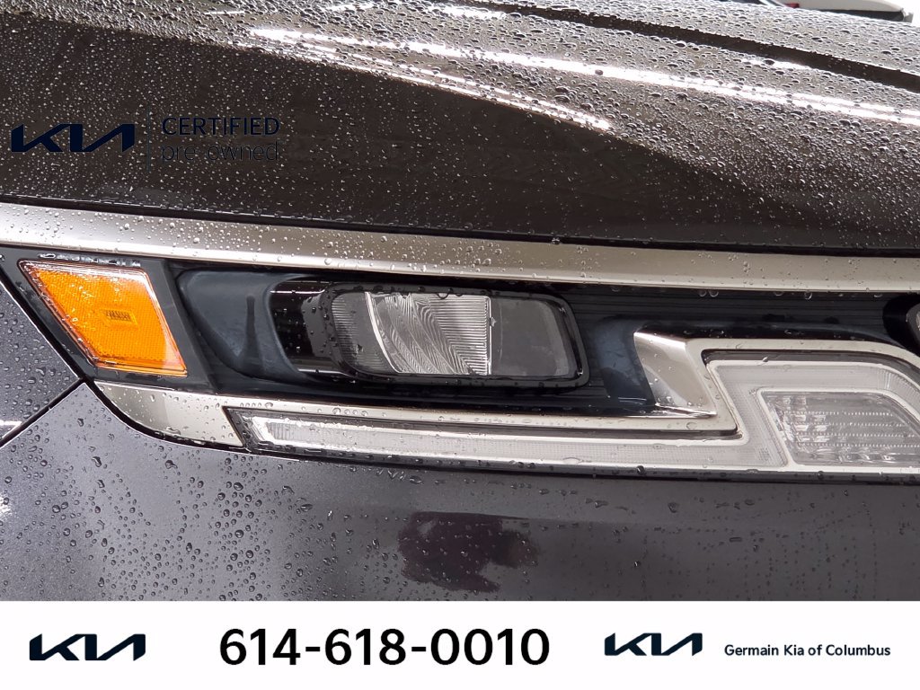 Certified 2023 Kia Carnival SX FWD image 14