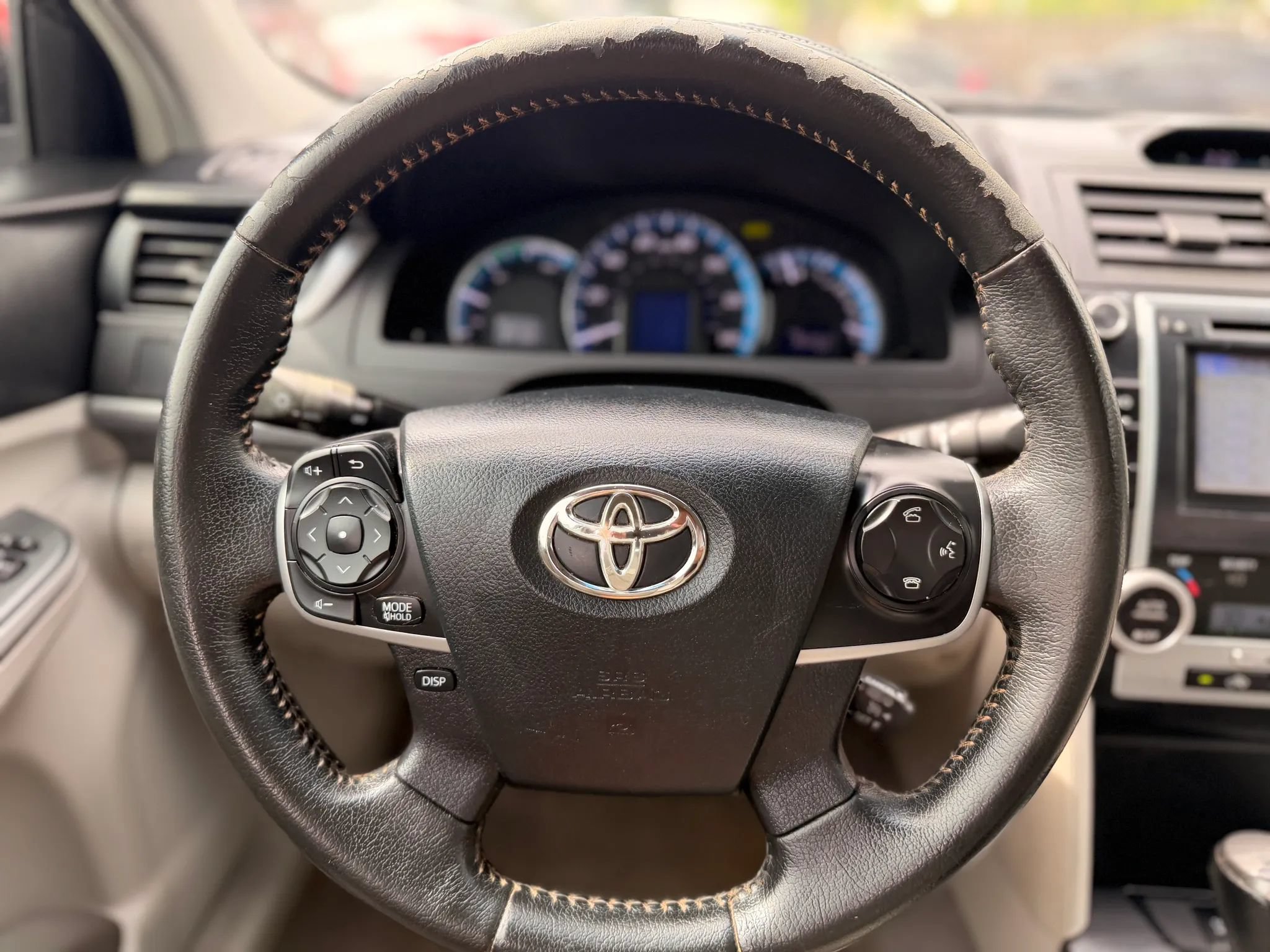 Used 2012 Toyota Camry XLE w/ Convenience Pkg FWD image 32