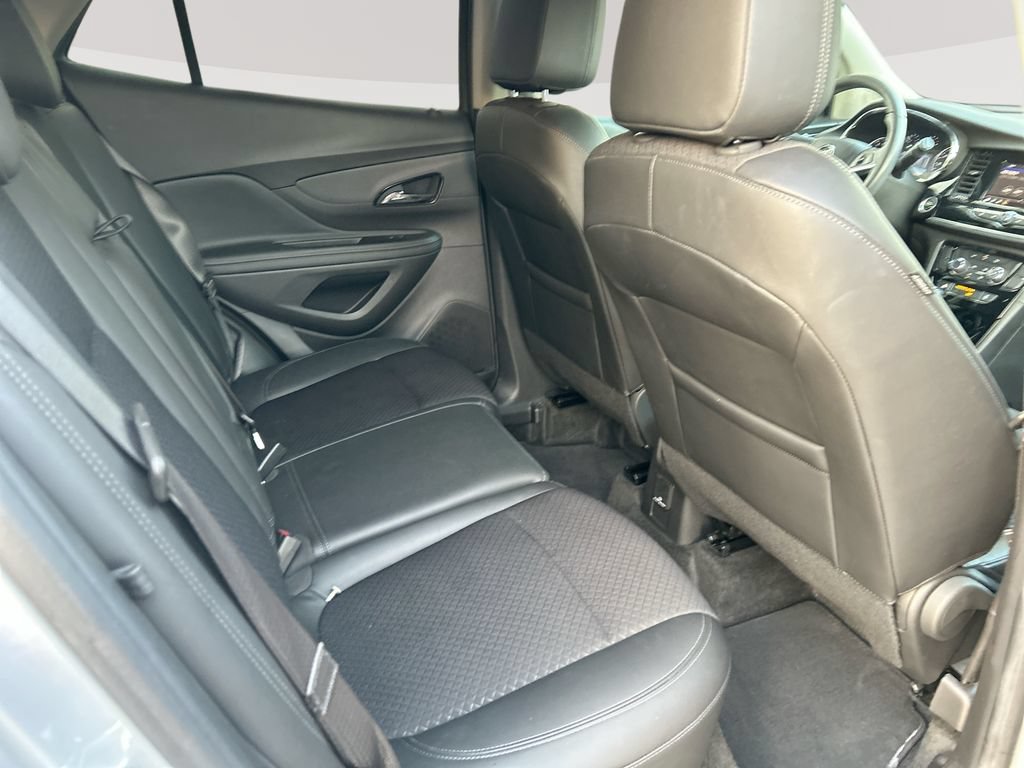 Used 2022 Buick Encore Preferred w/ Safety Package AWD/4WD image 29