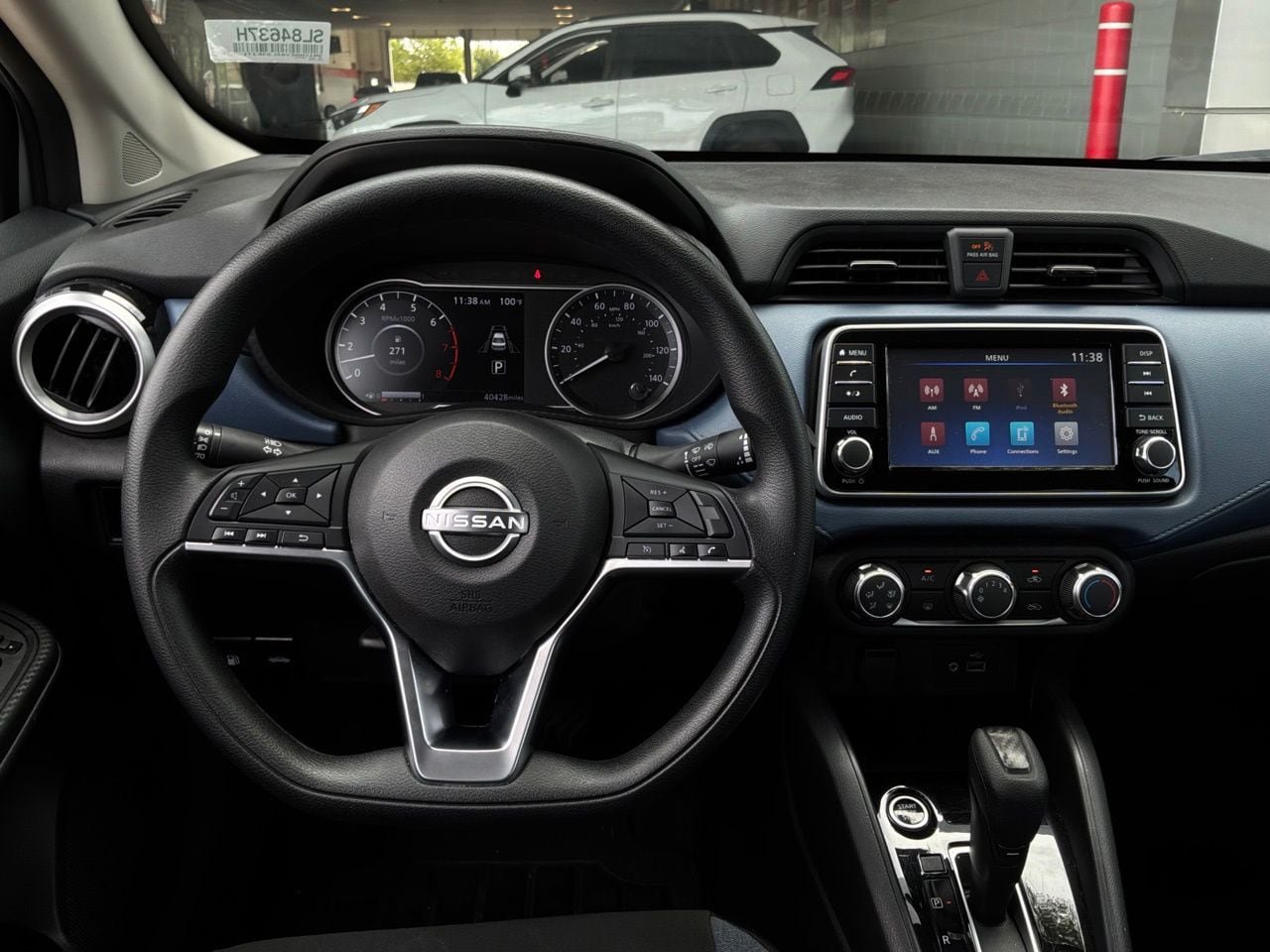 Used 2025 Nissan Versa SV FWD image 14