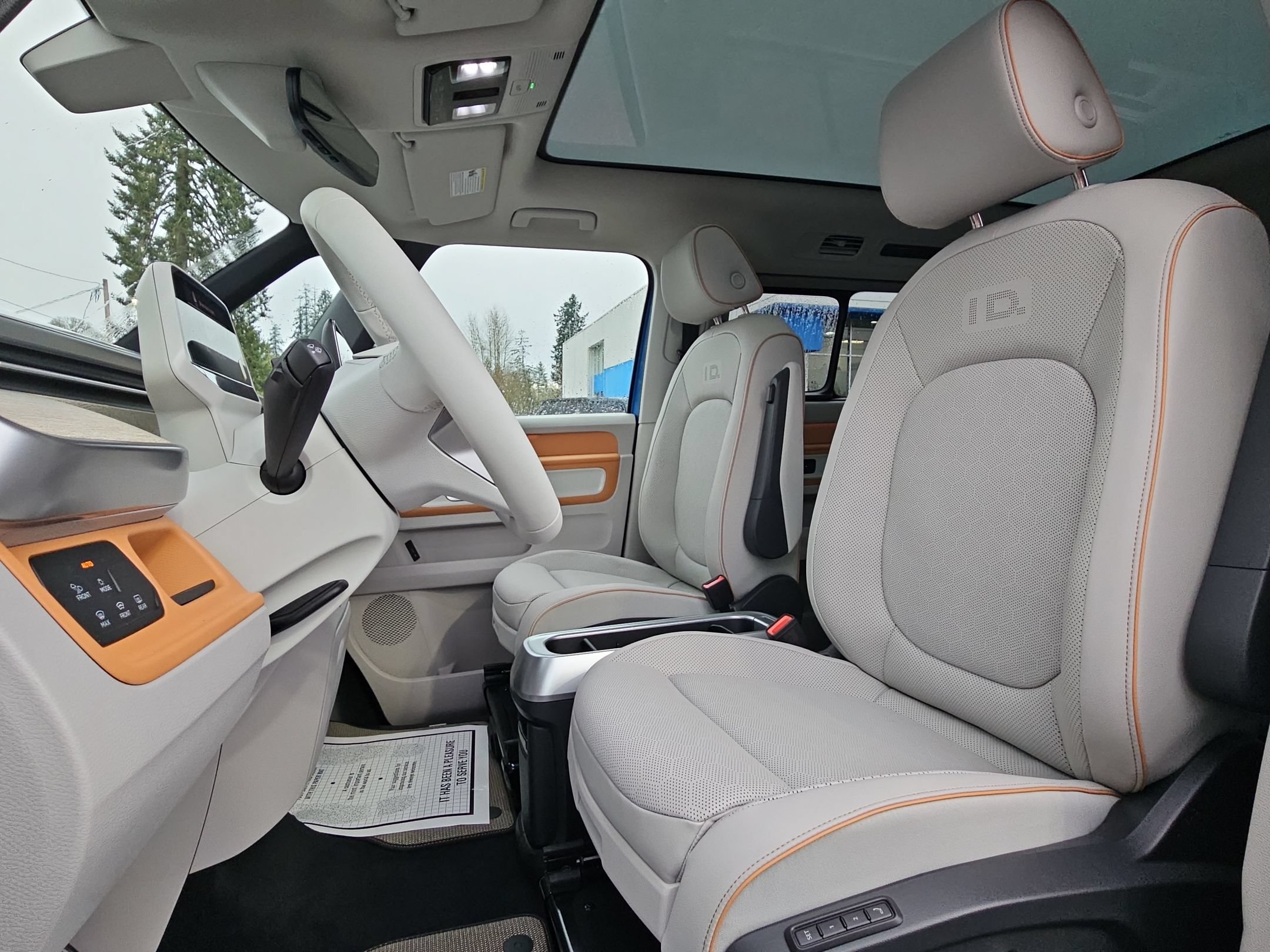 New 2025 Volkswagen ID. Buzz Pro S Plus AWD/4WD image 13