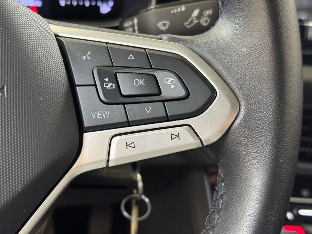 Used 2025 Volkswagen Jetta S image 32