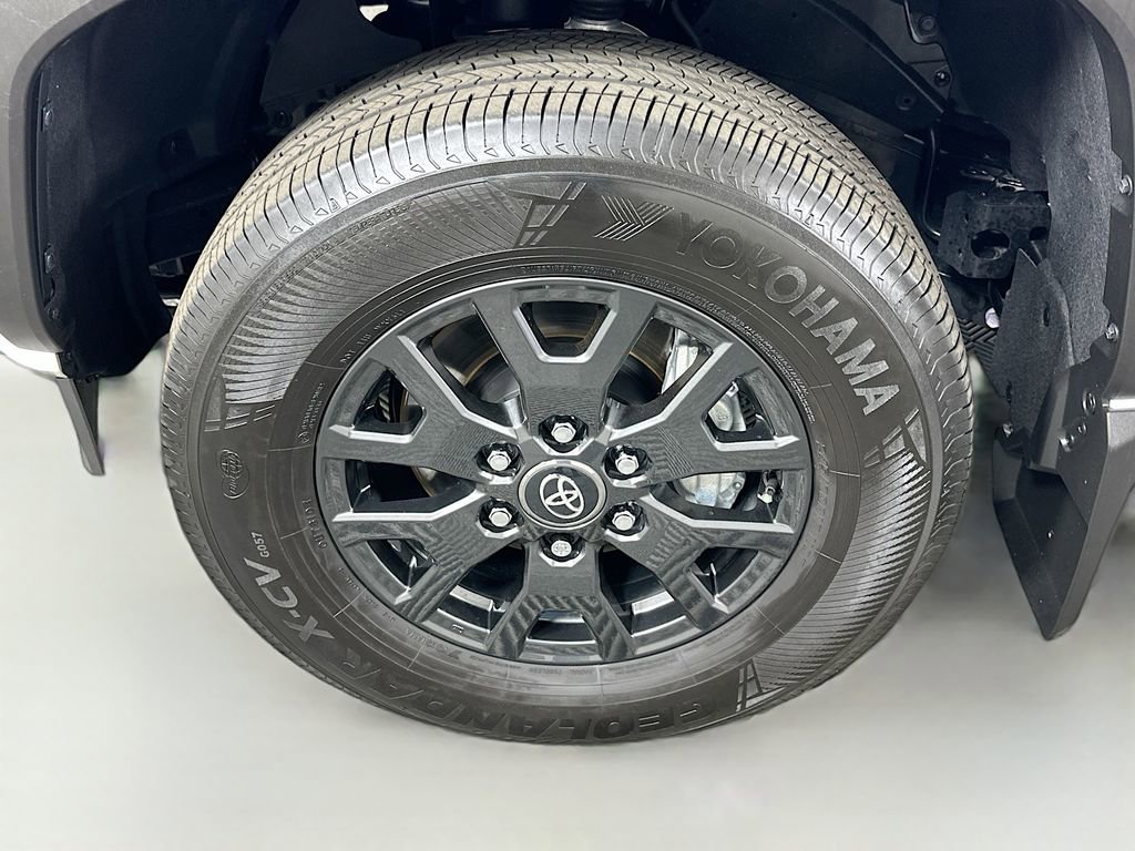 Certified 2025 Toyota 4Runner SR5 image 30