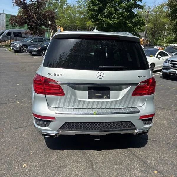 Used 2016 Mercedes-Benz GL 550 4MATIC image 7