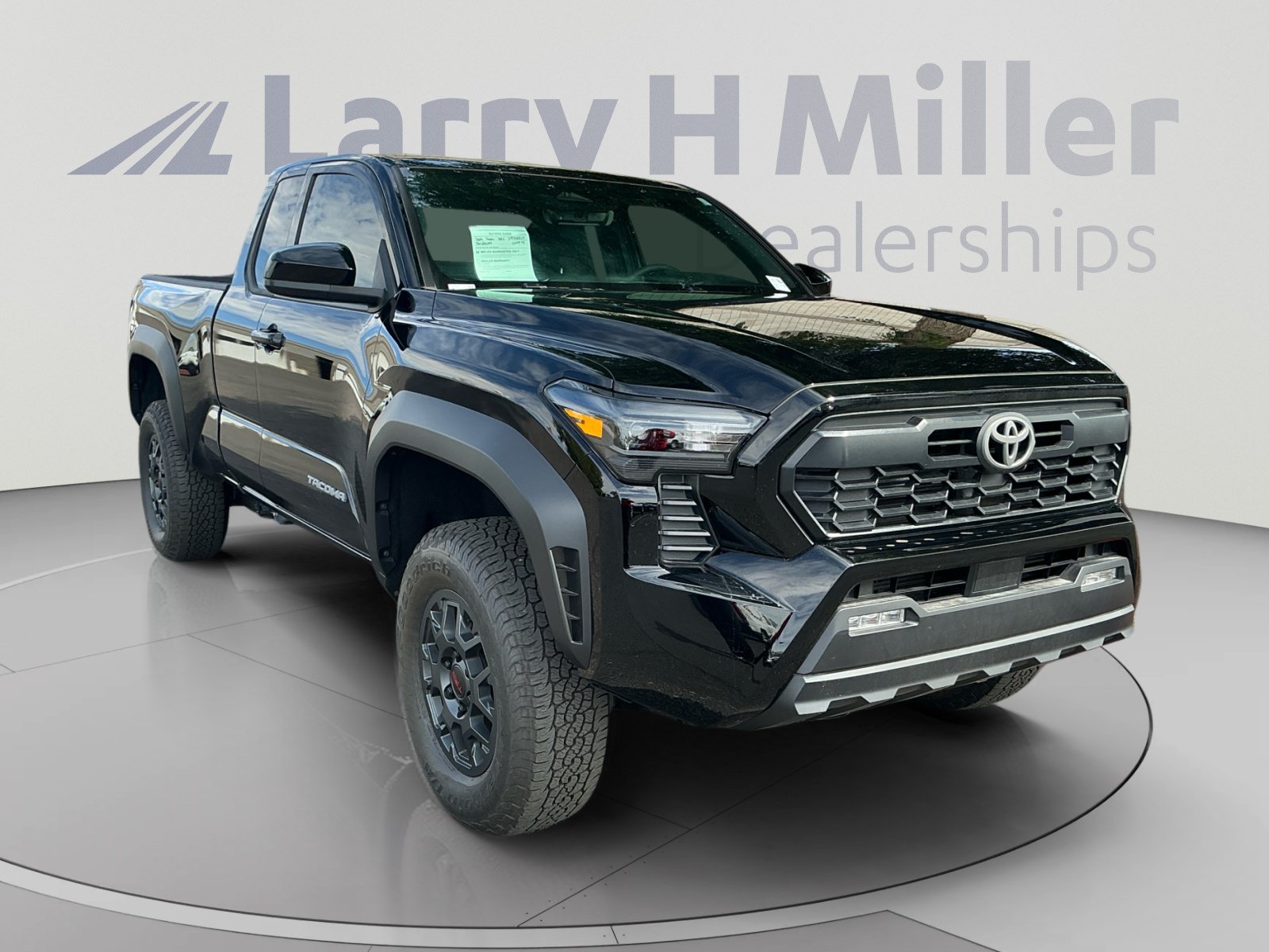 Used 2026 Toyota Tacoma SR5 RWD image 6