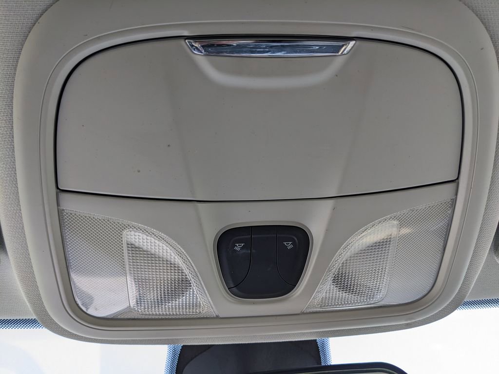 Used 2019 Jeep Cherokee Latitude w/ Popular Appearance Group FWD image 52