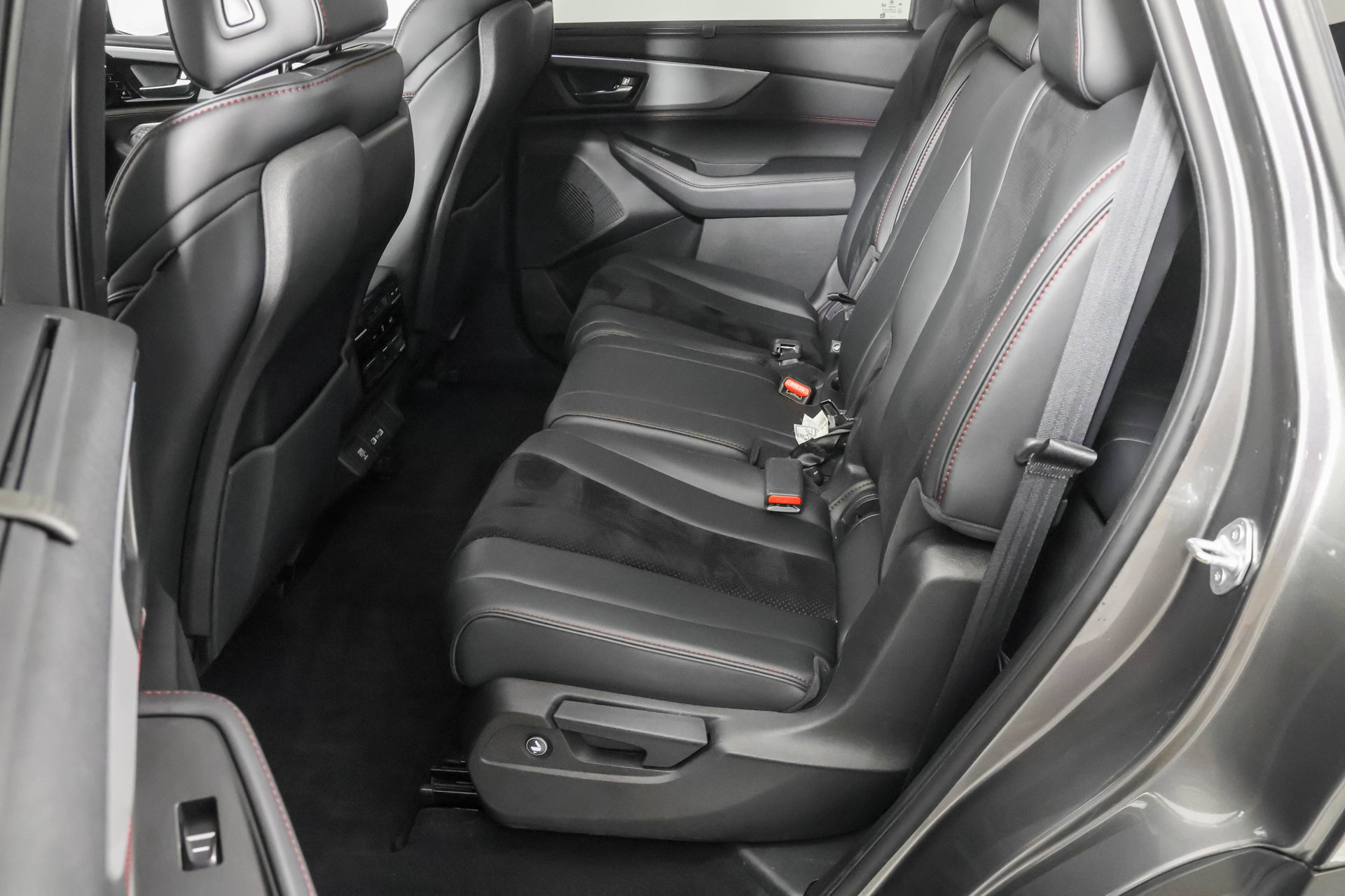Used 2022 Acura MDX A-Spec AWD/4WD image 35