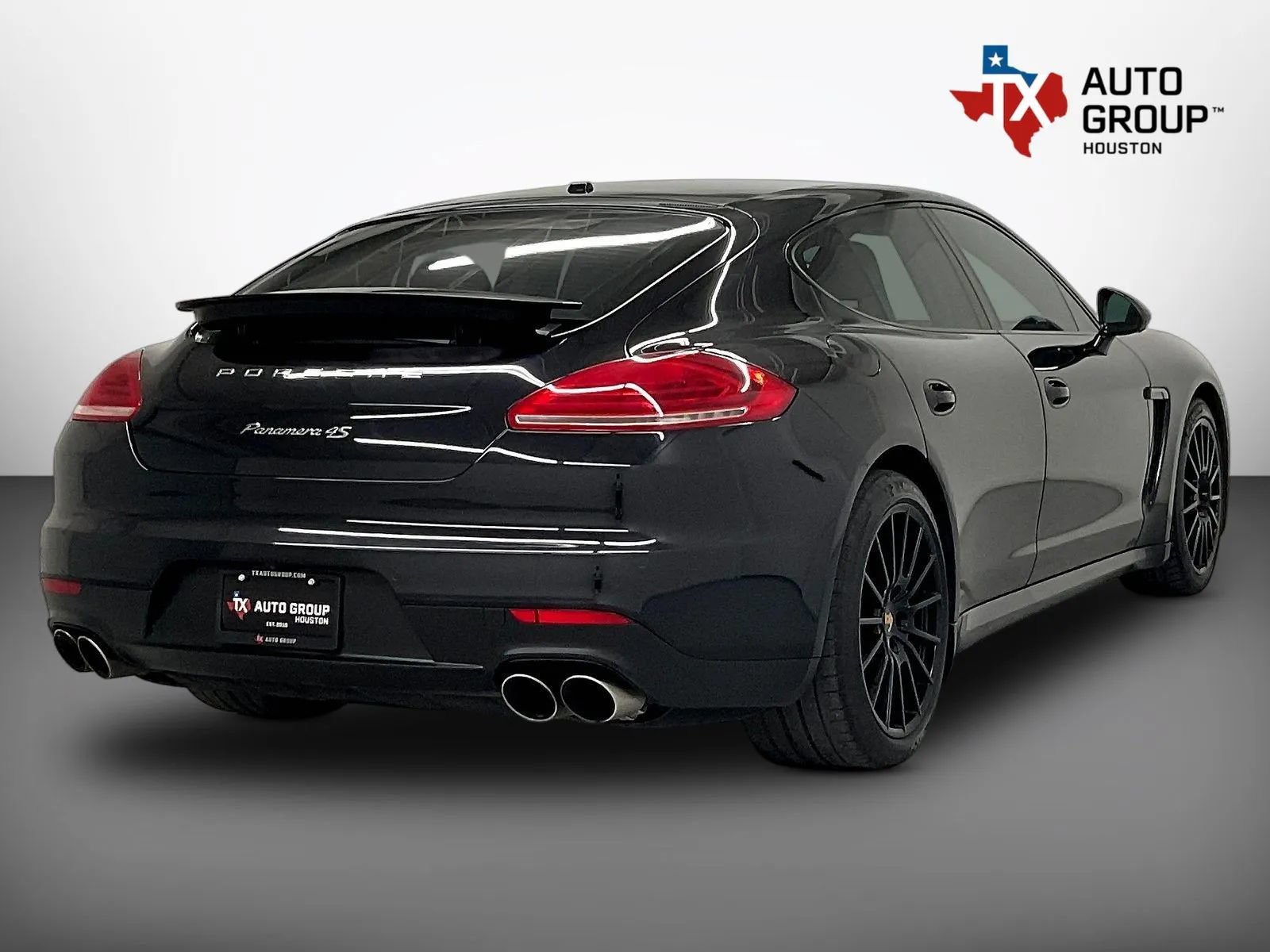 Used 2015 Porsche Panamera 4S AWD/4WD image 5