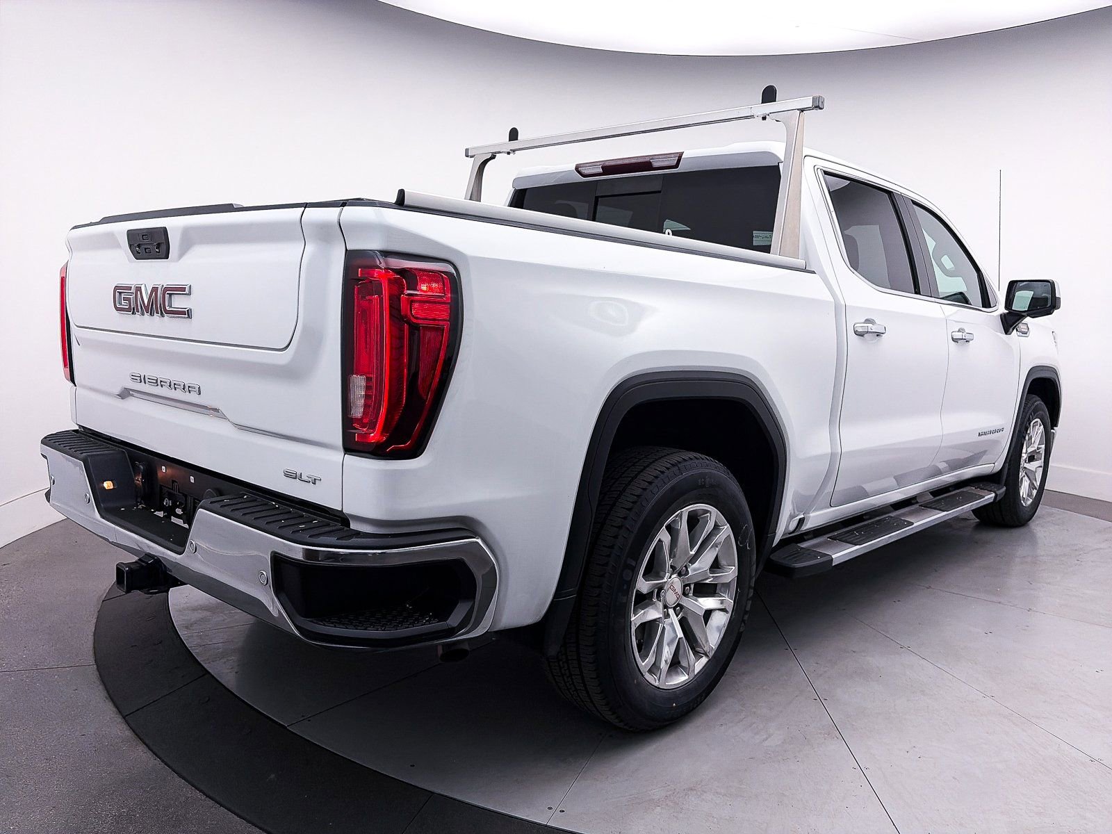 Used 2021 GMC Sierra 1500 SLT w/ SLT Premium Plus Package image 16