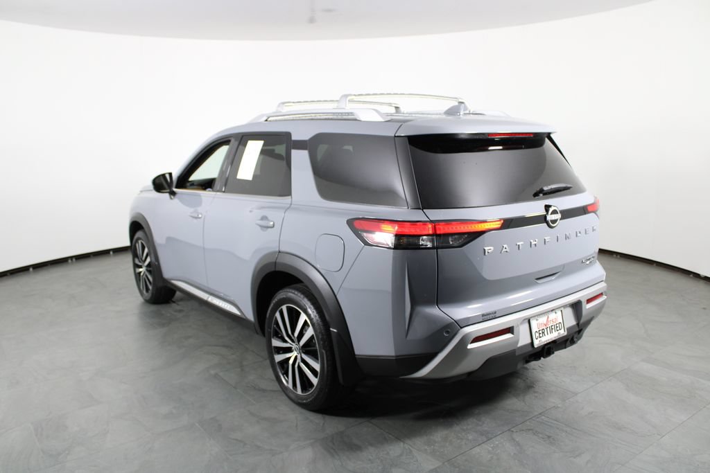 Certified 2023 Nissan Pathfinder Platinum w/ Cargo Package AWD/4WD image 16